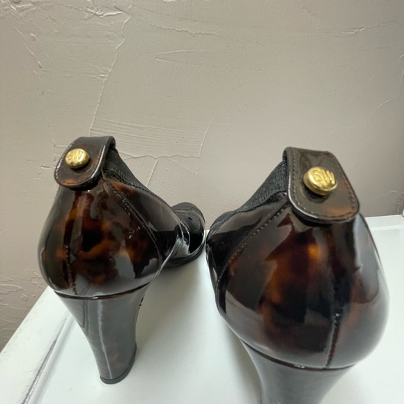 Stuart Weizmann Heels - Picture 3 of 5